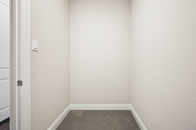 1605 Moss Trail Court, Argyle, TX 76226