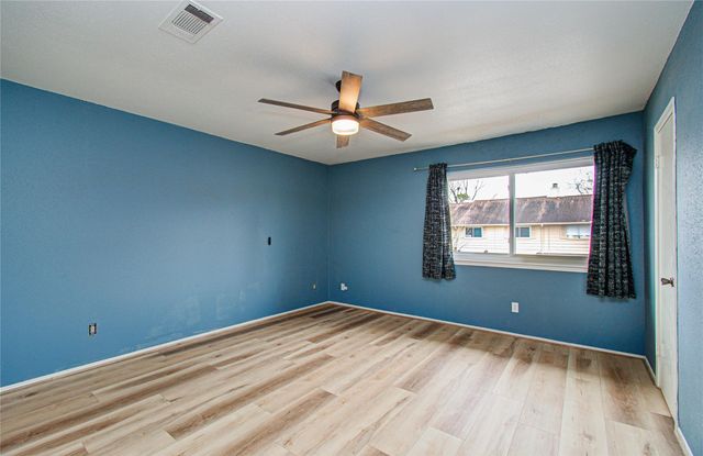 5800 Lumberdale Road 113, Houston, TX 77092