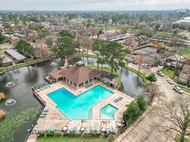 5800 Lumberdale Road 113, Houston, TX 77092