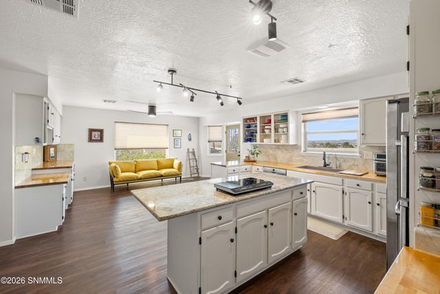 4643 Sandalwood Drive, Las Cruces, NM 88011