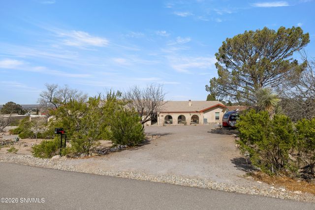 4643 Sandalwood Drive, Las Cruces, NM 88011