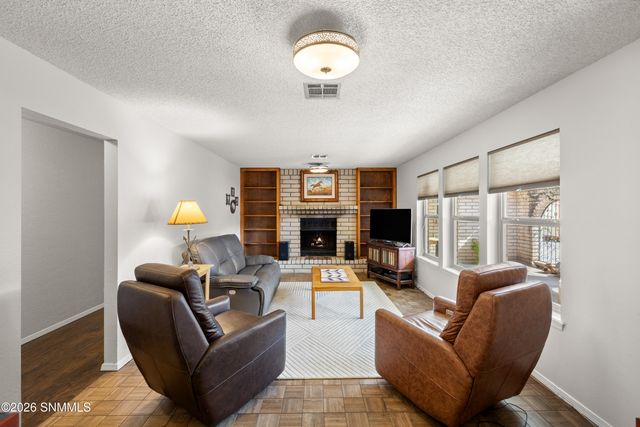 4643 Sandalwood Drive, Las Cruces, NM 88011