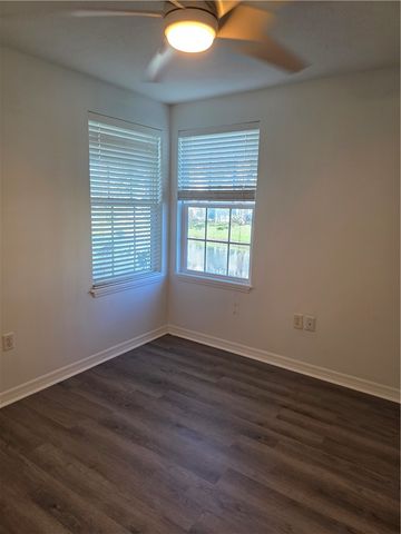 1914 Westminster Circle 13-1, Vero Beach, FL 32966