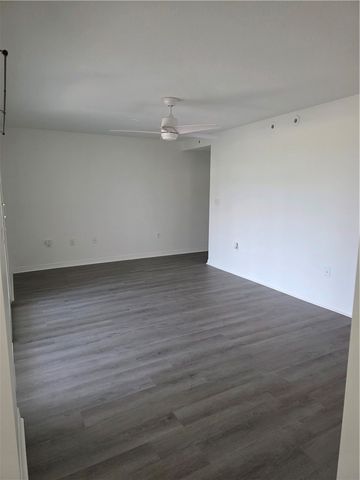 1914 Westminster Circle 13-1, Vero Beach, FL 32966