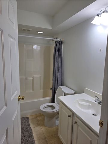 1914 Westminster Circle 13-1, Vero Beach, FL 32966