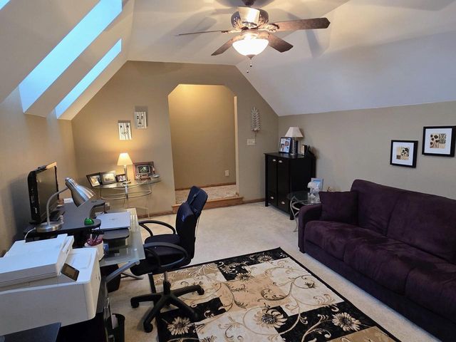 W282N4163 Somerset LANE, Pewaukee, WI 53072