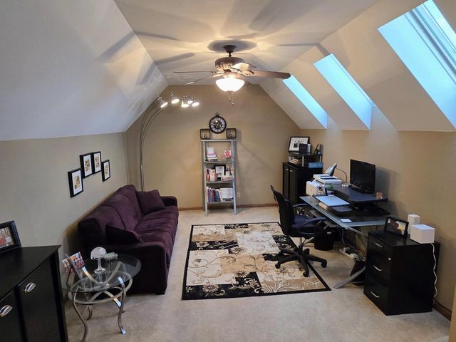 W282N4163 Somerset LANE, Pewaukee, WI 53072