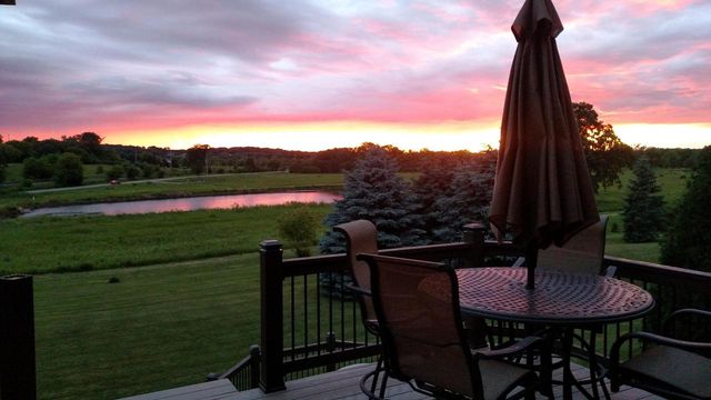 W282N4163 Somerset LANE, Pewaukee, WI 53072