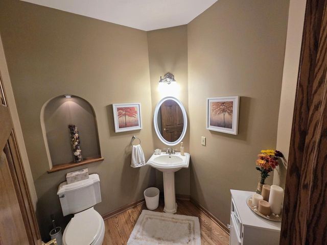 W282N4163 Somerset LANE, Pewaukee, WI 53072