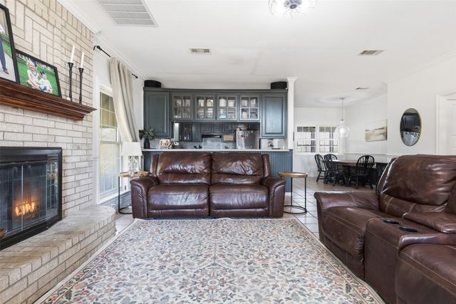 2116 Woodard ave Avenue, Cleburne, TX 76033