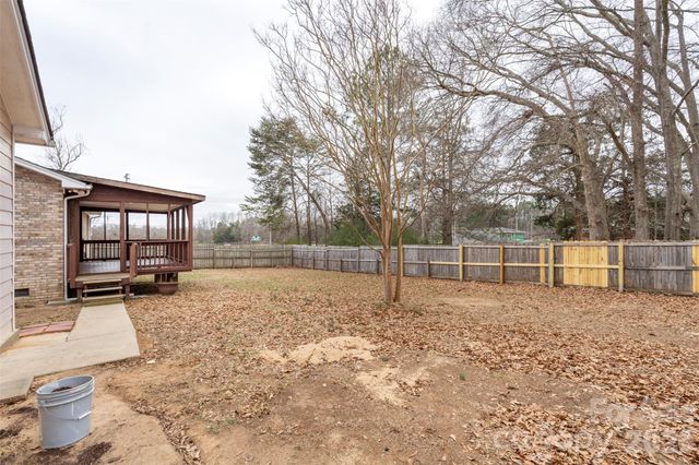 225 Belhaven Circle, Clover, SC 29710