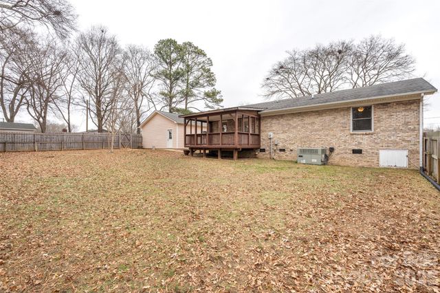 225 Belhaven Circle, Clover, SC 29710