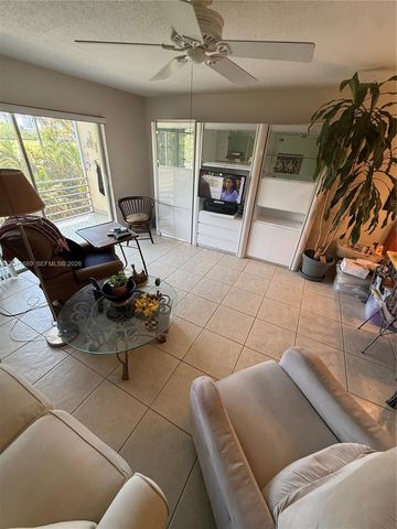 700 NE 14th Ave 409, Hallandale Beach, FL 33009