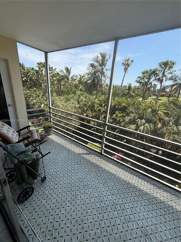 700 NE 14th Ave 409, Hallandale Beach, FL 33009