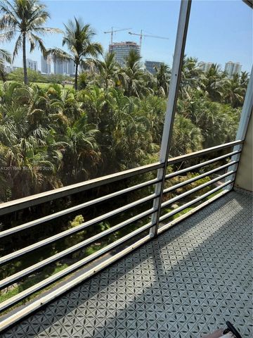 700 NE 14th Ave 409, Hallandale Beach, FL 33009