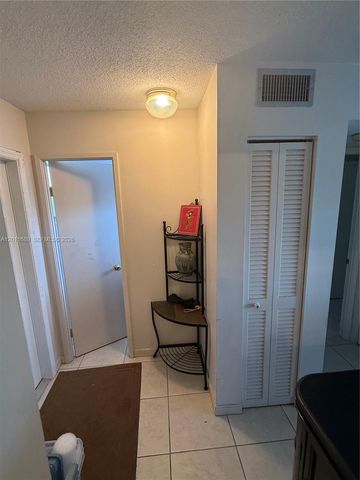 700 NE 14th Ave 409, Hallandale Beach, FL 33009