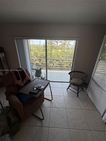700 NE 14th Ave 409, Hallandale Beach, FL 33009
