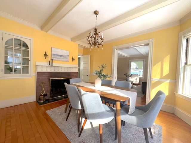 136 Sylvester Ave, Winchester, MA 01890