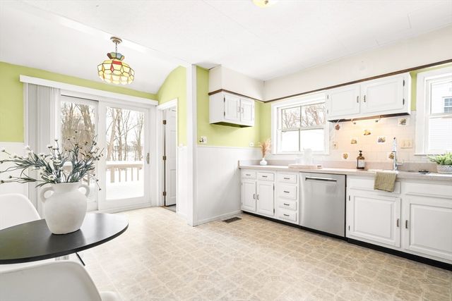 136 Sylvester Ave, Winchester, MA 01890