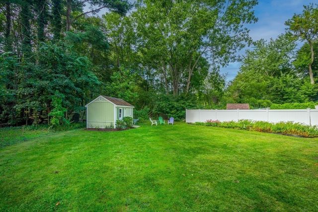 136 Sylvester Ave, Winchester, MA 01890