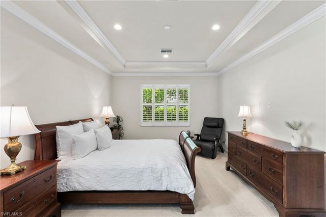 8950 Mustique LN, Naples, FL 34114