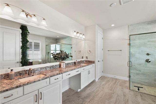8950 Mustique LN, Naples, FL 34114