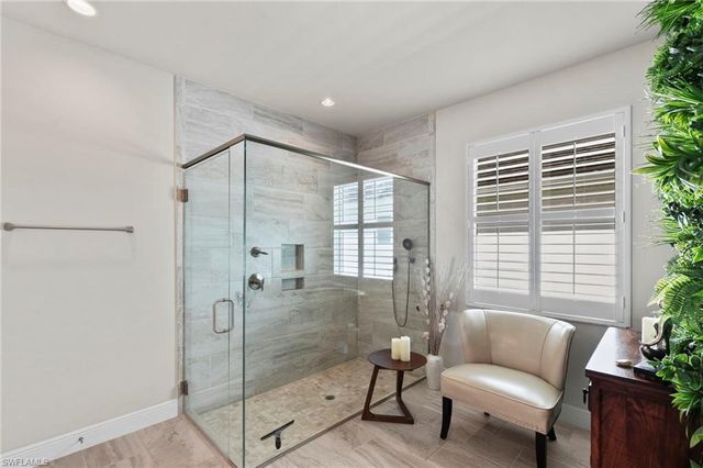 8950 Mustique LN, Naples, FL 34114