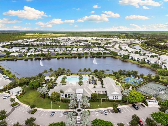 8950 Mustique LN, Naples, FL 34114