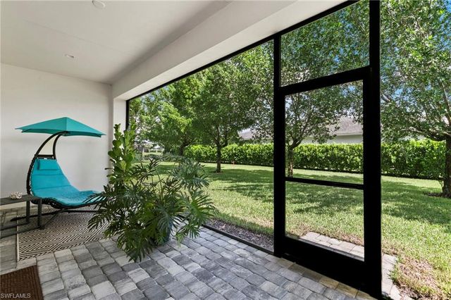 8950 Mustique LN, Naples, FL 34114
