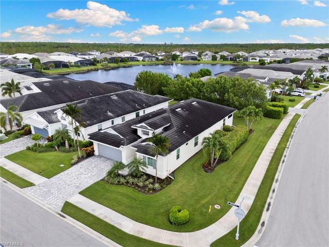 8950 Mustique LN, Naples, FL 34114