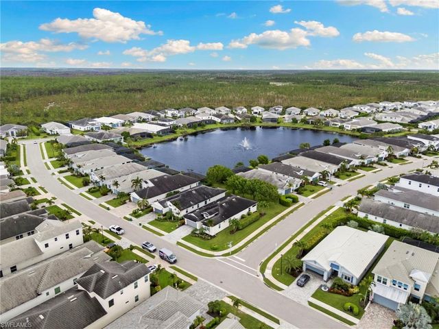8950 Mustique LN, Naples, FL 34114