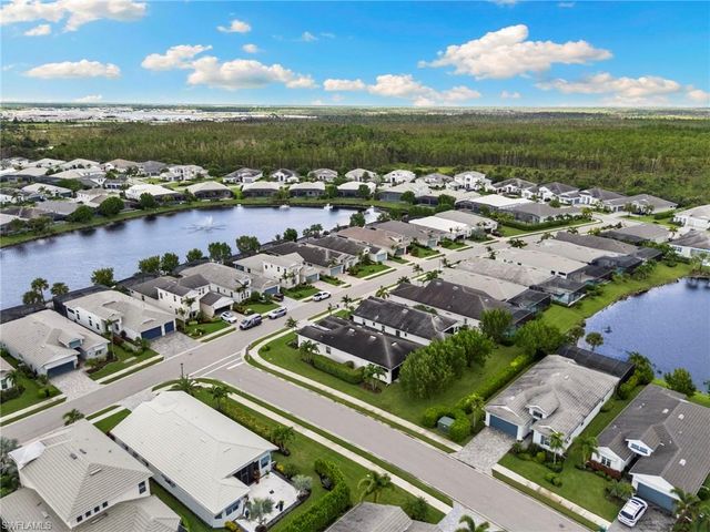 8950 Mustique LN, Naples, FL 34114