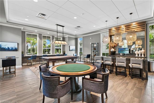 8950 Mustique LN, Naples, FL 34114
