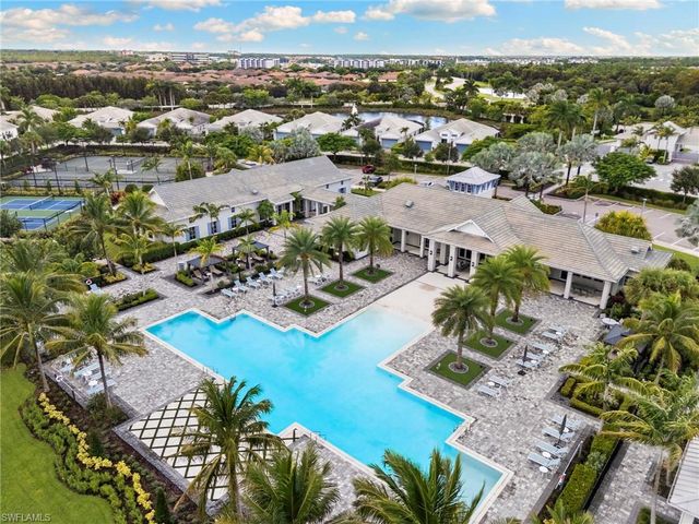 8950 Mustique LN, Naples, FL 34114