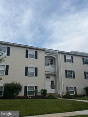 10 BROOKING CT #302, Lutherville Timonium, MD 21093