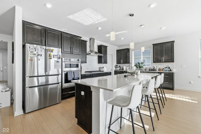 14723 Legacy Oaks Drive, Carmel, IN 46032