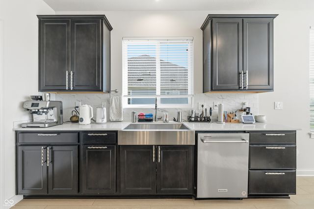 14723 Legacy Oaks Drive, Carmel, IN 46032