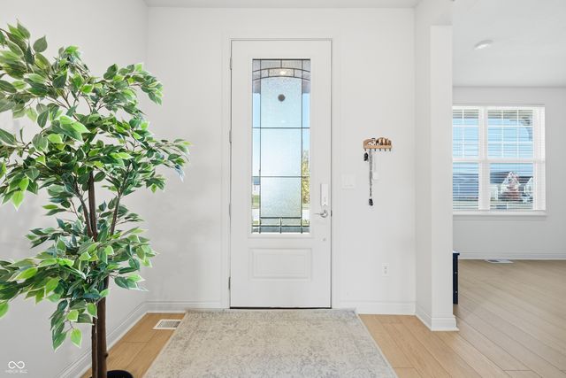 14723 Legacy Oaks Drive, Carmel, IN 46032