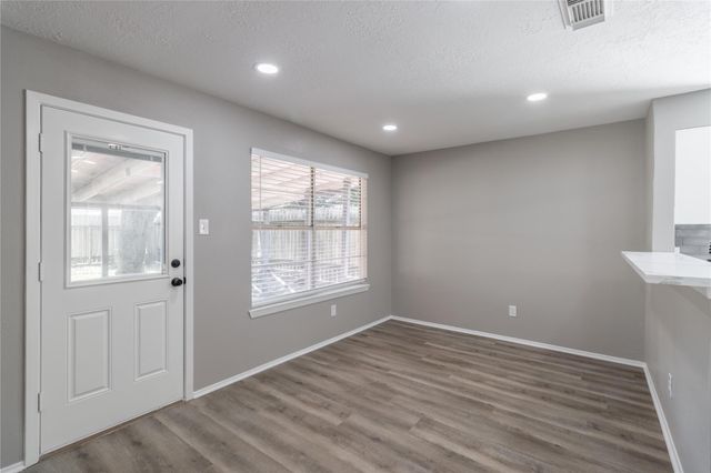 10014 Quiet Hill Road, La Porte, TX 77571