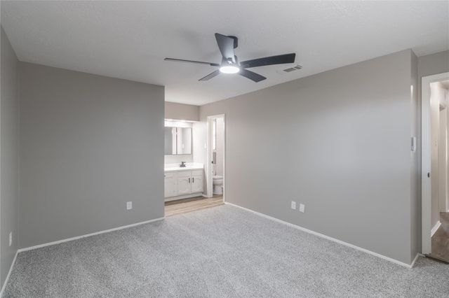 10014 Quiet Hill Road, La Porte, TX 77571