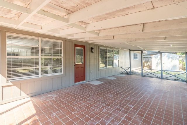 10014 Quiet Hill Road, La Porte, TX 77571