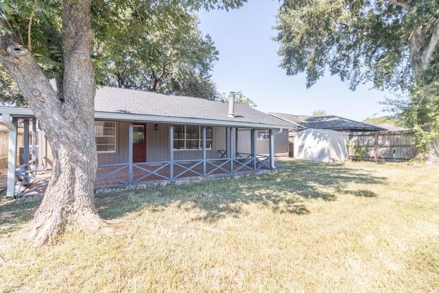 10014 Quiet Hill Road, La Porte, TX 77571