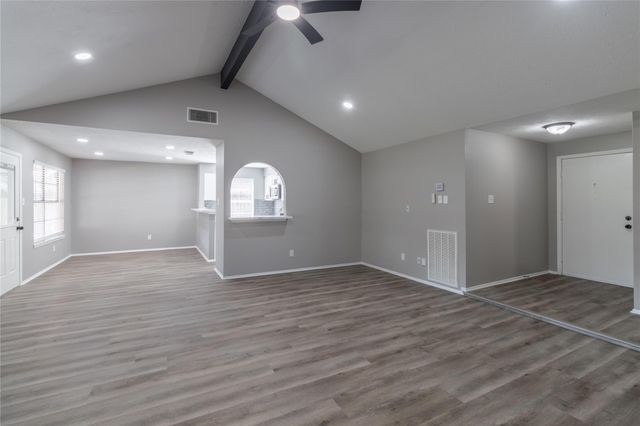 10014 Quiet Hill Road, La Porte, TX 77571