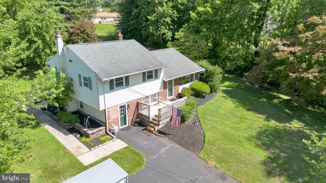 1042 DAVIS GROVE RD, Ambler, PA 19002
