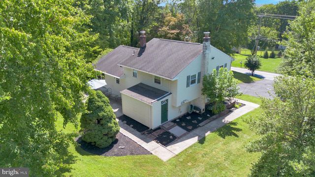 1042 DAVIS GROVE RD, Ambler, PA 19002