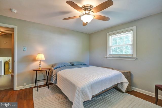 1042 DAVIS GROVE RD, Ambler, PA 19002
