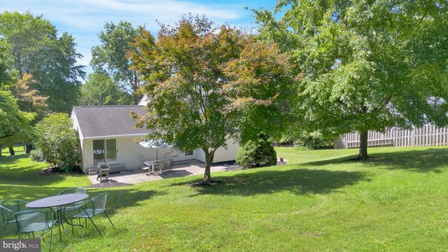 1042 DAVIS GROVE RD, Ambler, PA 19002