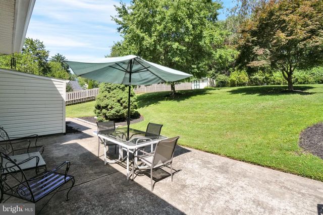 1042 DAVIS GROVE RD, Ambler, PA 19002