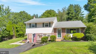 1042 DAVIS GROVE RD, Ambler, PA 19002