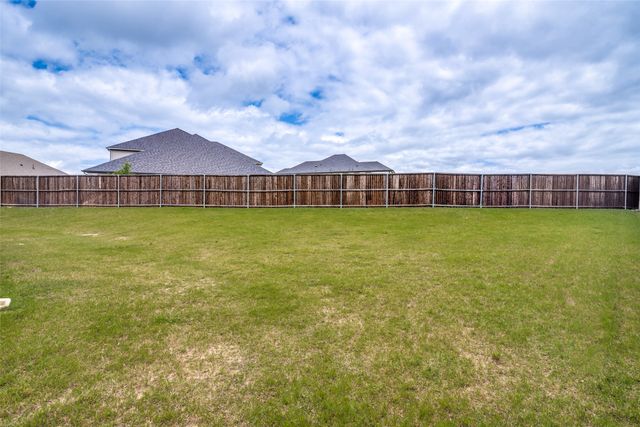 439 Cyprus Grove, Lavon, TX 75166